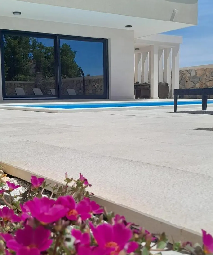 New Luxury Villa With Private Pool - By Ta Leut Agency Privlaka