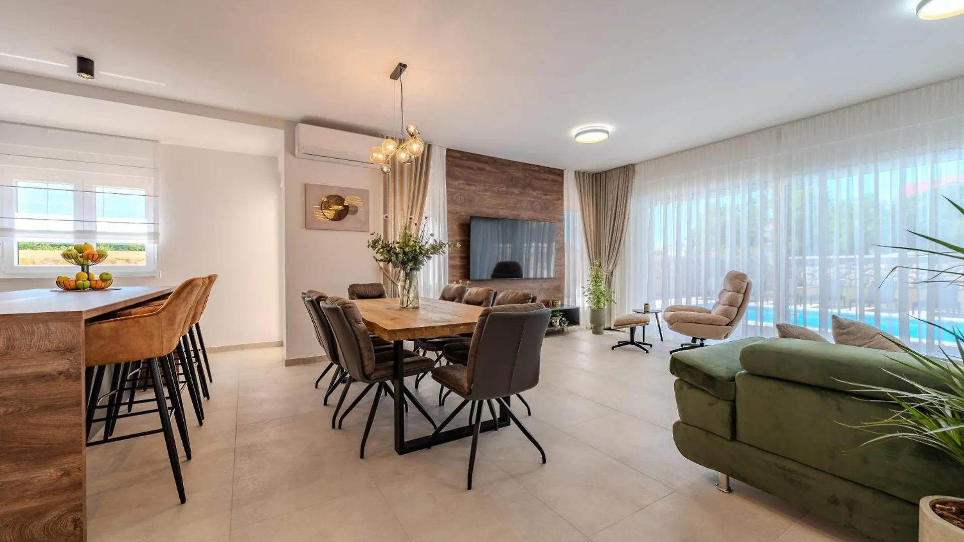 New Luxury Villa With Private Pool - By Ta Leut Agency Privlaka  Kroatië