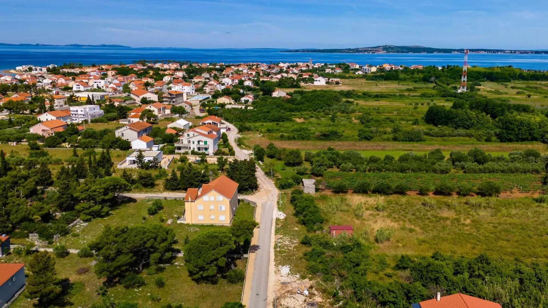 New Luxury Villa With Private Pool - By Ta Leut Agency Privlaka