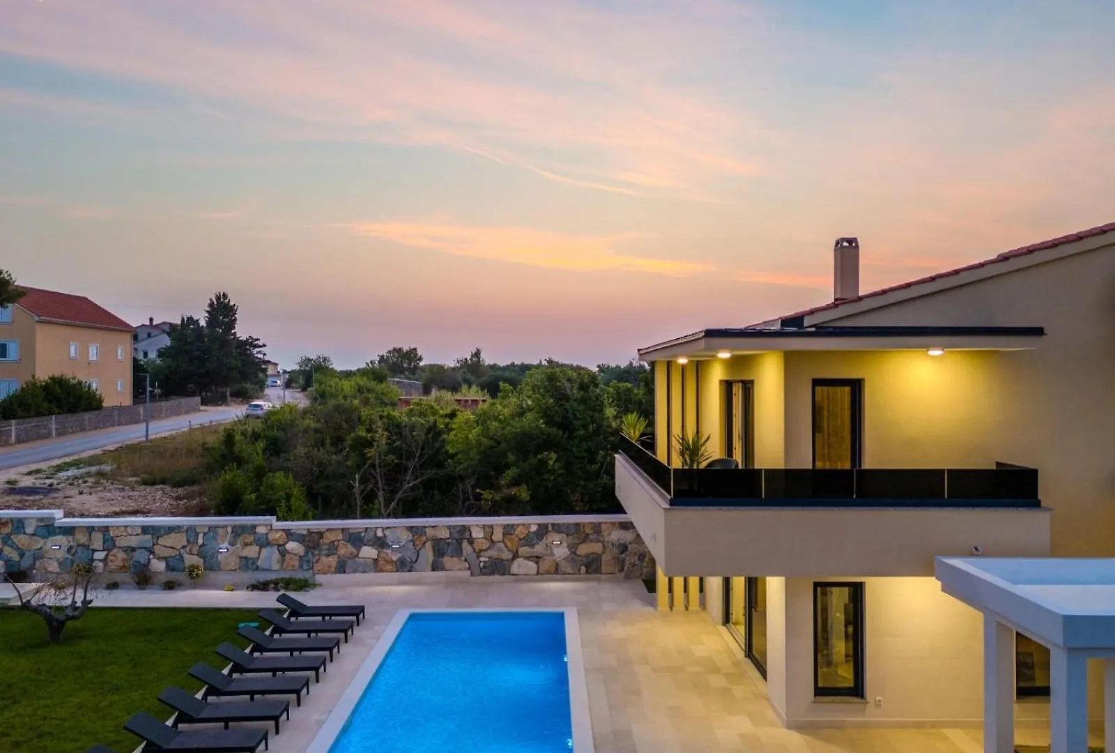 New Luxury Villa With Private Pool - By Ta Leut Agency Privlaka